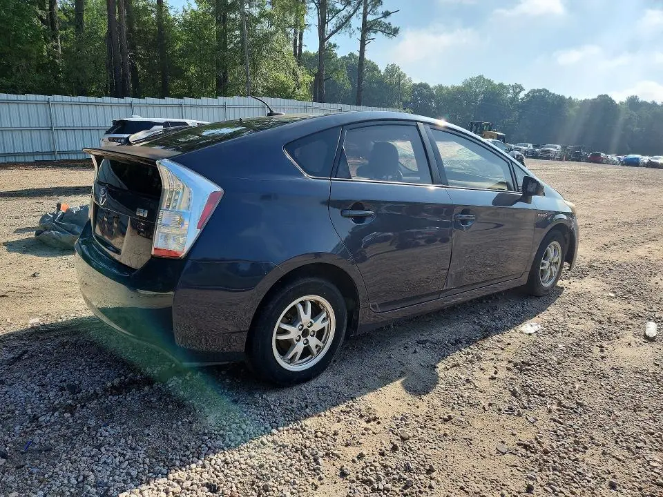 2010 TOYOTA PRIUS II  