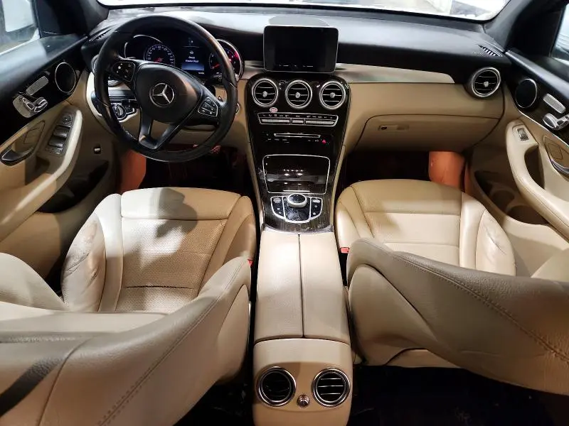 2017 MERCEDES-BENZ GLC 300 4MATIC  