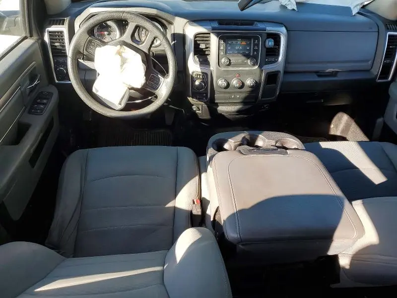 2015 RAM 1500 SLT  