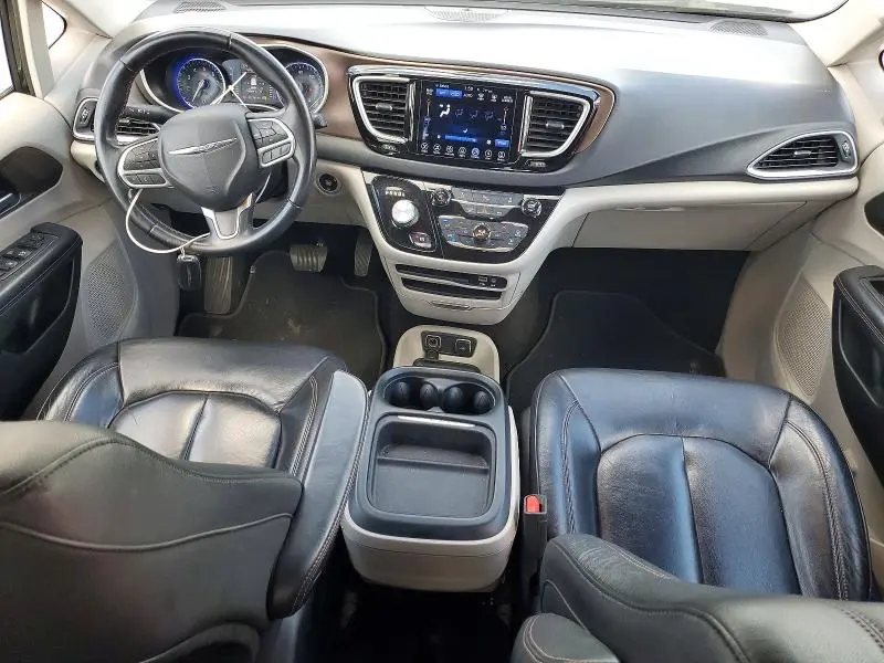 2017 CHRYSLER PACIFICA TOURING L  