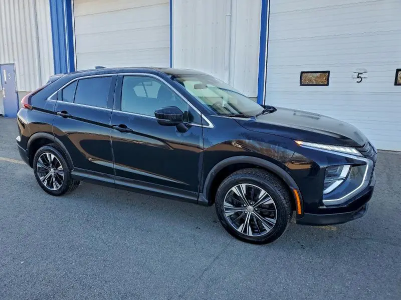 2022 MITSUBISHI ECLIPSE CROSS ES  