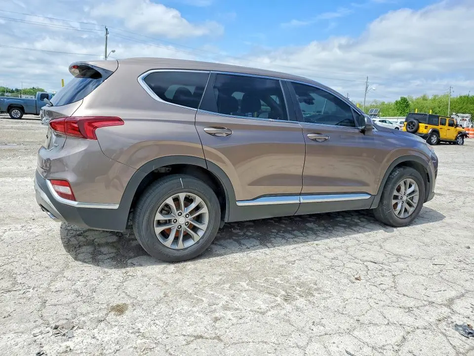 2020 HYUNDAI SANTA FE SE  