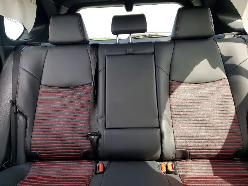 2025 TOYOTA RAV4 XSE  