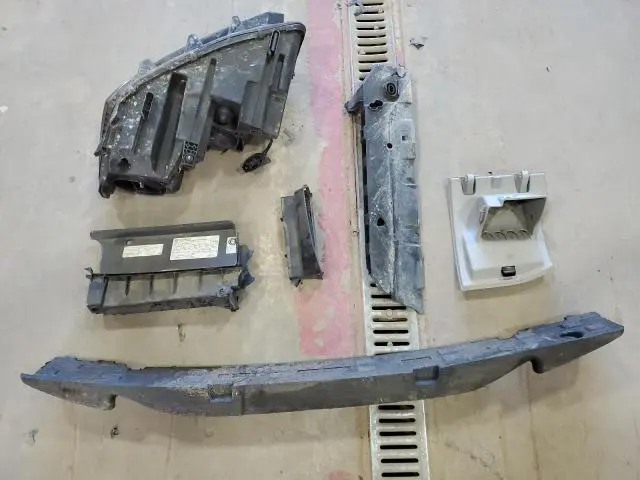 2016 VOLKSWAGEN PASSAT S  