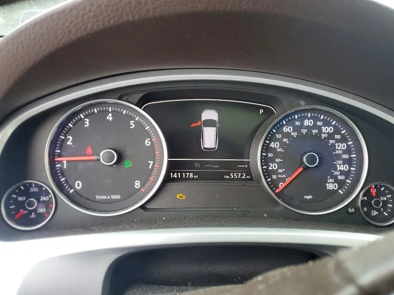 2013 VOLKSWAGEN TOUAREG V6  