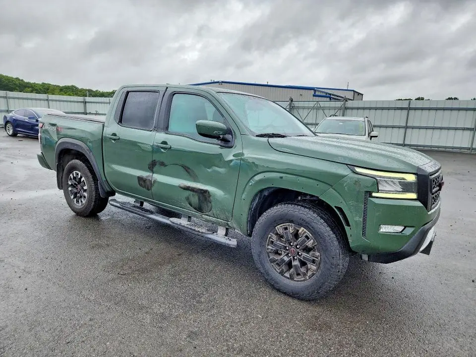 2024 NISSAN FRONTIER PRO-4X  