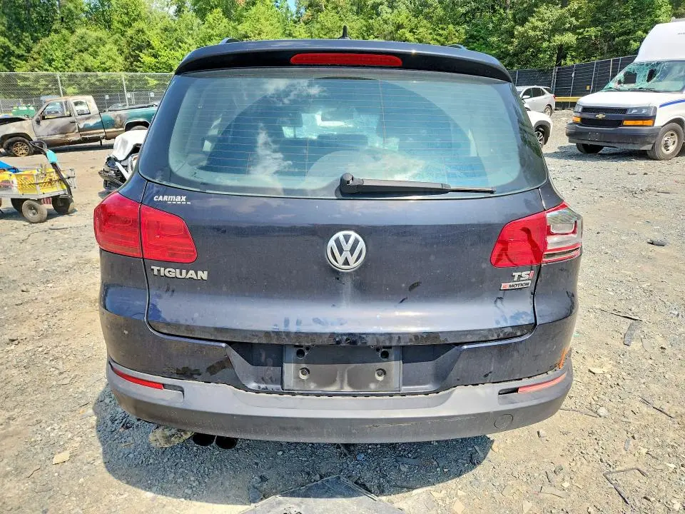 2017 VOLKSWAGEN TIGUAN S  
