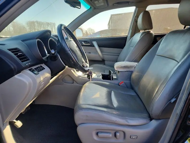 2012 TOYOTA HIGHLANDER BASE  