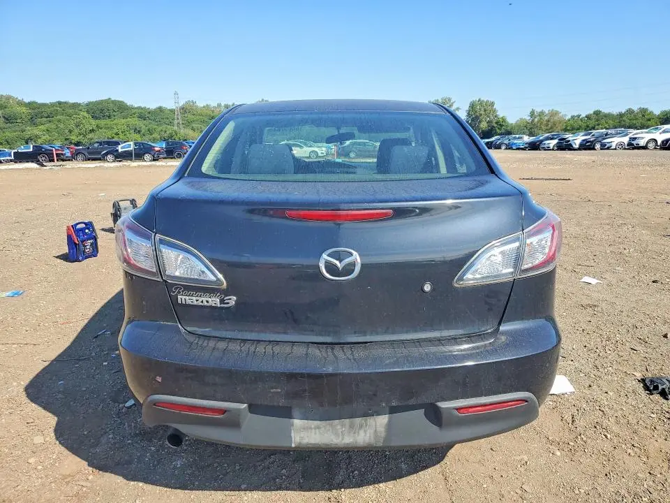 2010 MAZDA 3 I  