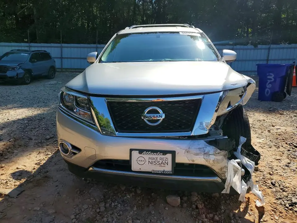 2016 NISSAN PATHFINDER SV  