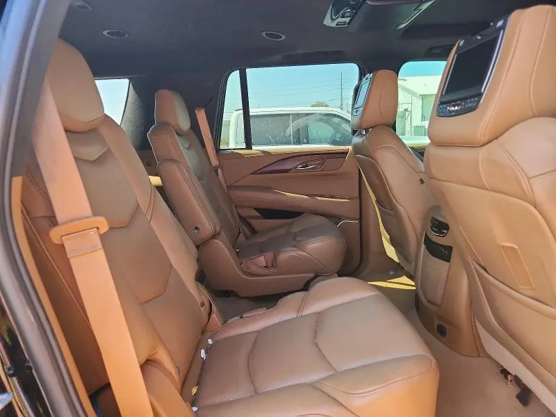 2017 CADILLAC ESCALADE PLATINUM  