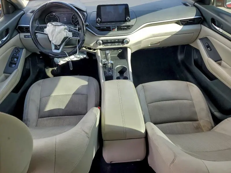 2022 NISSAN ALTIMA SV  