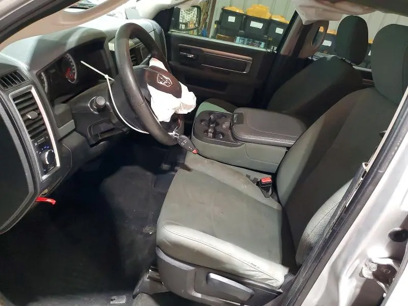 2015 RAM 1500 SLT  