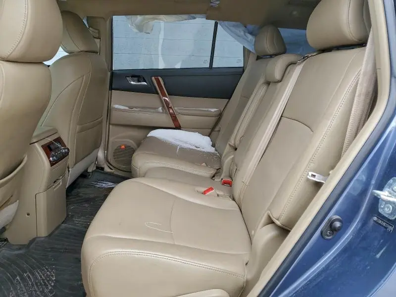 2012 TOYOTA HIGHLANDER LIMITED  