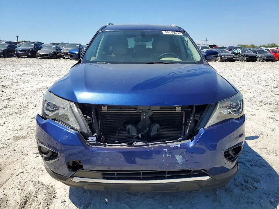 2017 NISSAN PATHFINDER PLATINUM  