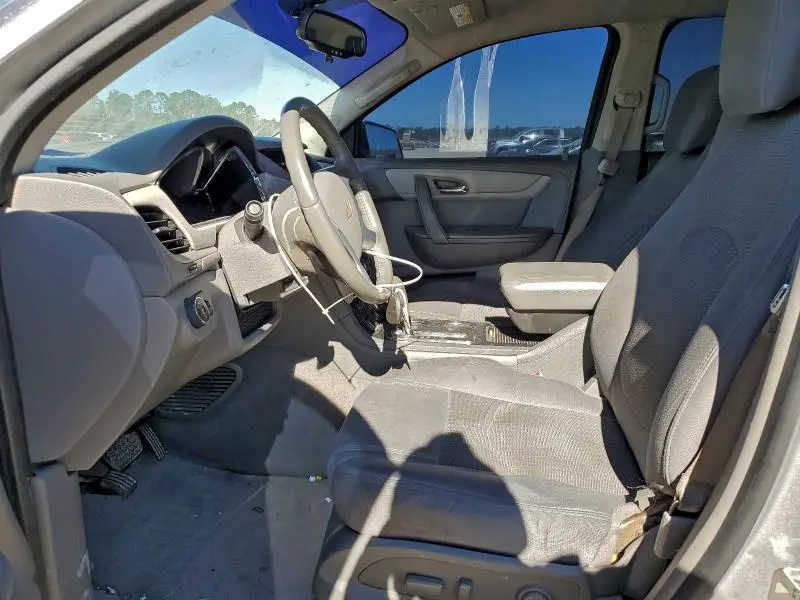 2015 CHEVROLET TRAVERSE LT  