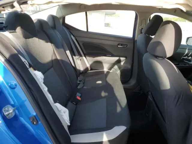 2021 NISSAN VERSA SV  