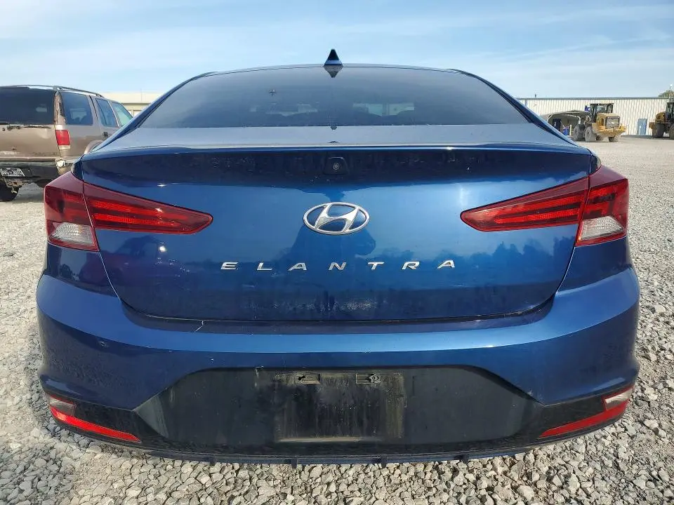 2019 HYUNDAI ELANTRA SEL  