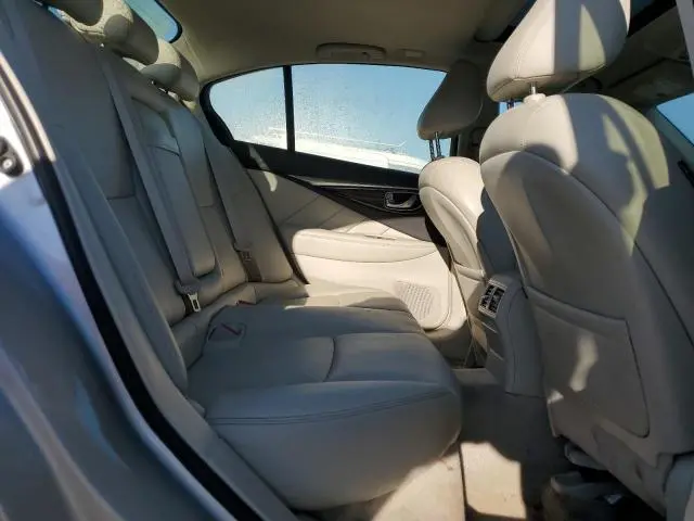 2018 INFINITI Q50 LUXE  