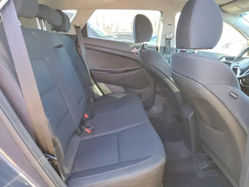 2019 HYUNDAI TUCSON SE  