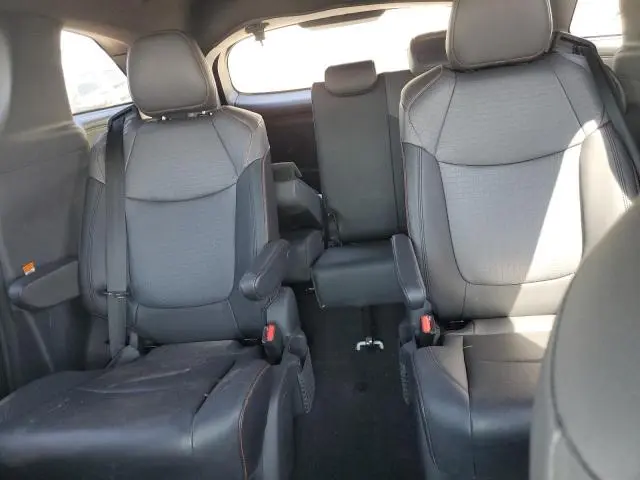 2022 TOYOTA SIENNA XSE  