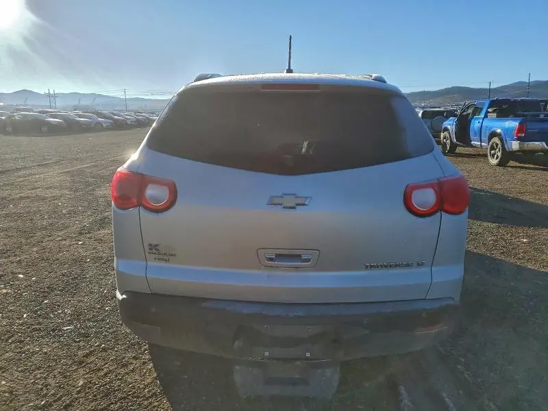 2011 CHEVROLET TRAVERSE LT  