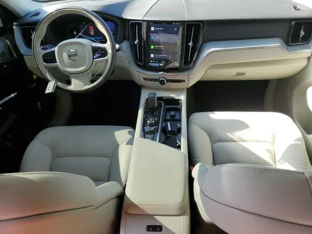 2025 VOLVO XC60 PLUS  