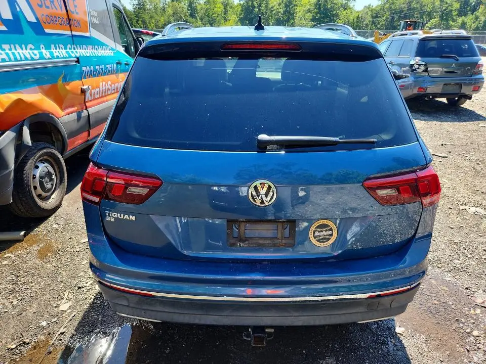 2020 VOLKSWAGEN TIGUAN SE  