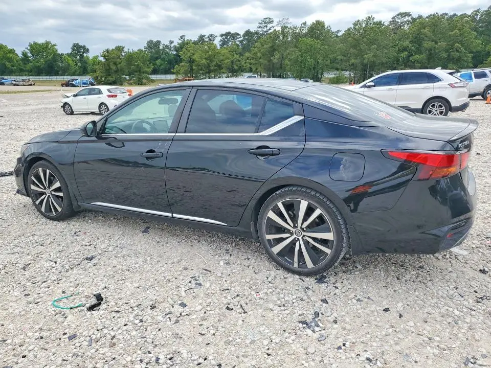 2019 NISSAN ALTIMA SR  