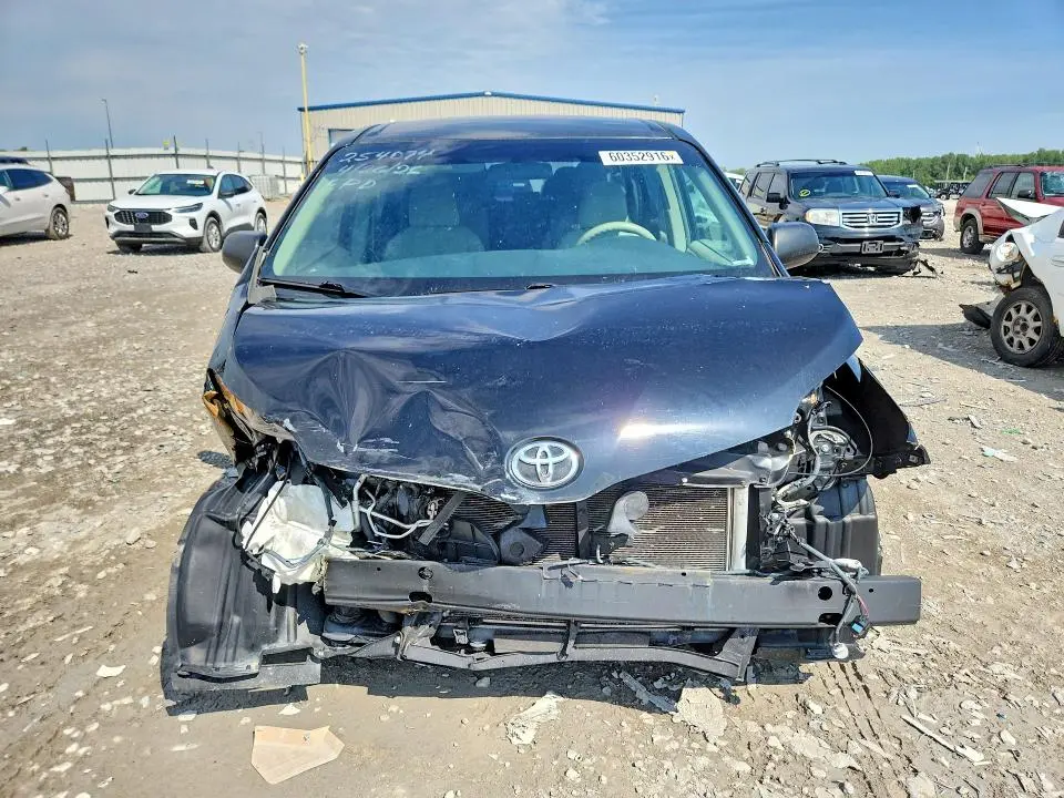 2012 TOYOTA SIENNA BASE 7-PASSENGER  