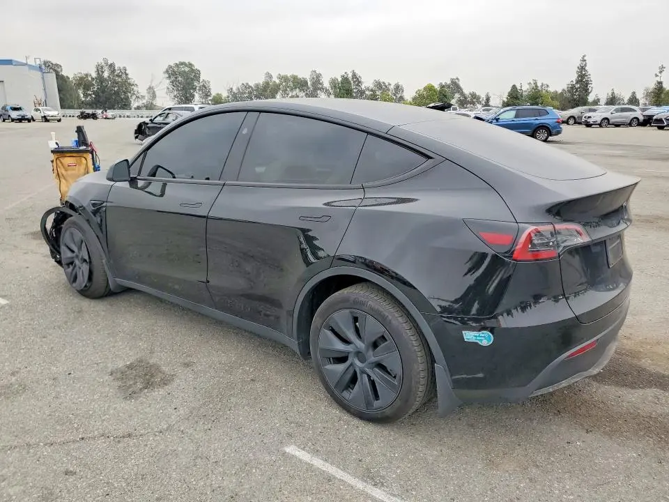 2024 TESLA MODEL Y   