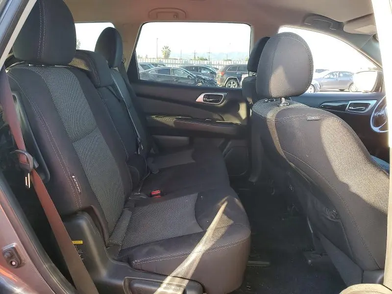 2020 NISSAN PATHFINDER SV  