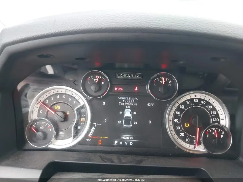 2017 RAM 1500 BIG HORN  4X4 5'7 BOX