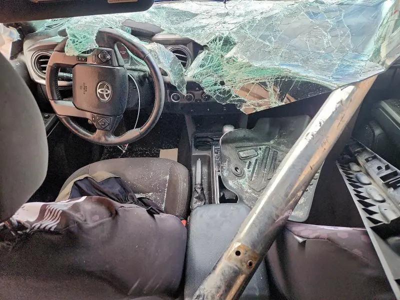 2016 TOYOTA TACOMA DOUBLE CAB  