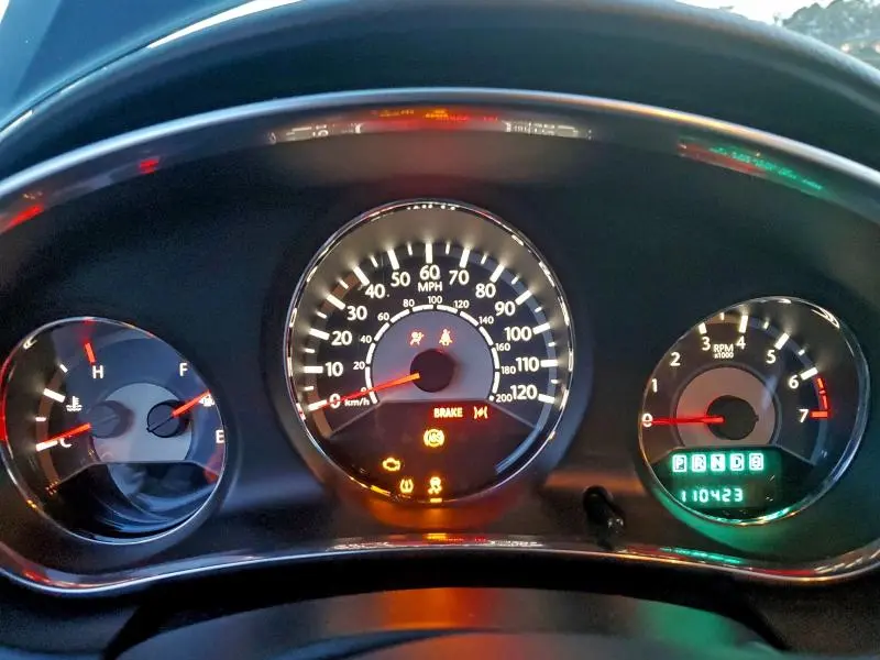 2013 CHRYSLER 200 LX  