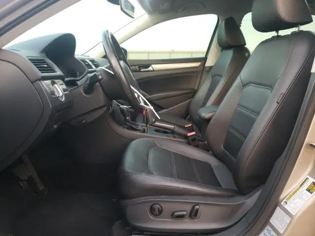 2015 VOLKSWAGEN PASSAT S  