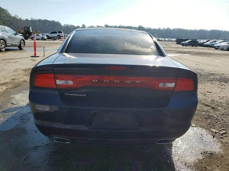 2013 DODGE CHARGER SE  