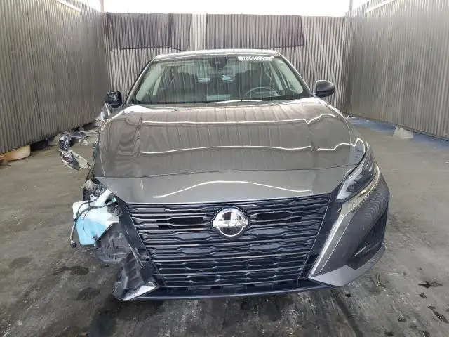 2024 NISSAN ALTIMA SV  