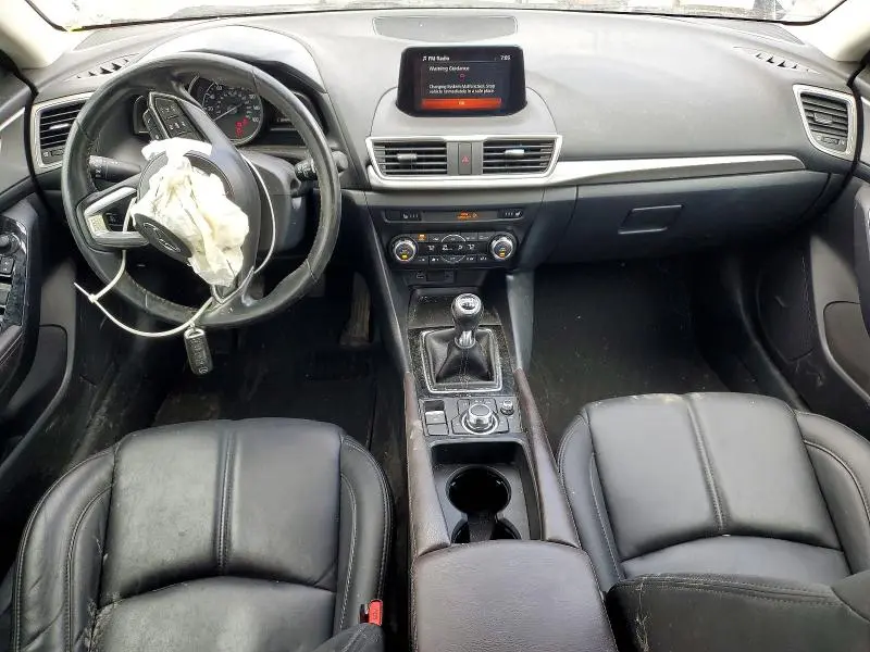 2018 MAZDA 3 TOURING  