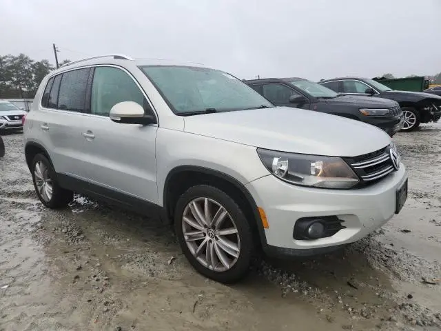 2012 VOLKSWAGEN TIGUAN S  