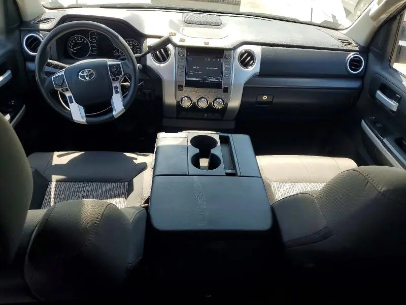 2019 TOYOTA TUNDRA SR5  