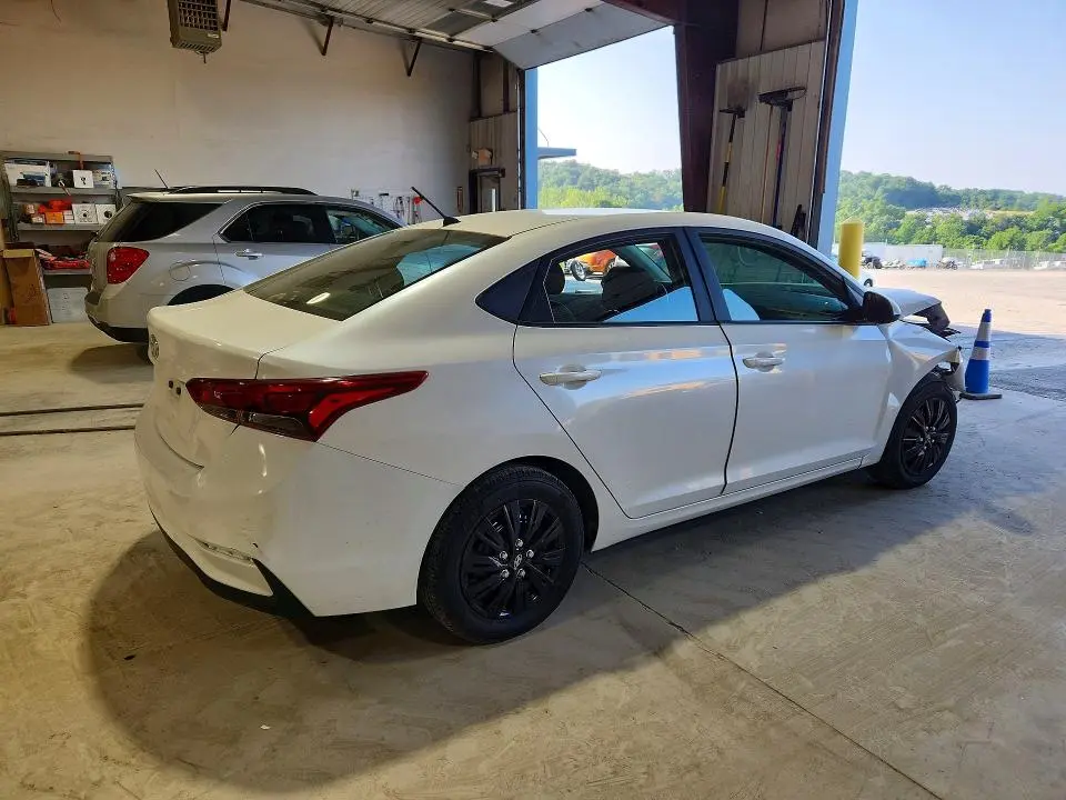 2021 HYUNDAI ACCENT SE  