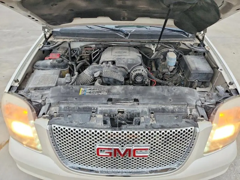 2011 GMC YUKON DENALI  