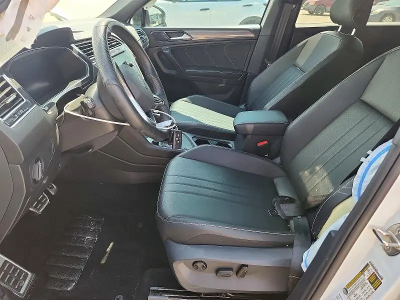 2022 VOLKSWAGEN TIGUAN SE R-LINE BLACK  