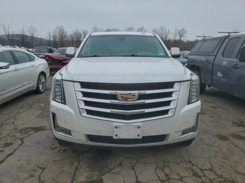 2016 CADILLAC ESCALADE LUXURY  