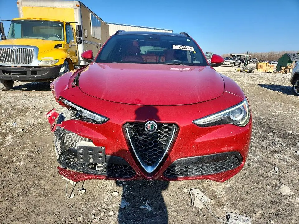 2018 ALFA ROMEO STELVIO TI SPORT  
