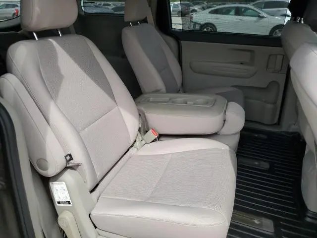 2016 KIA SEDONA LX  