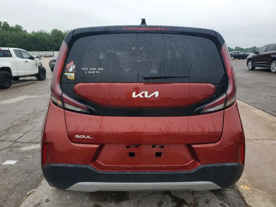 2024 KIA SOUL LX  