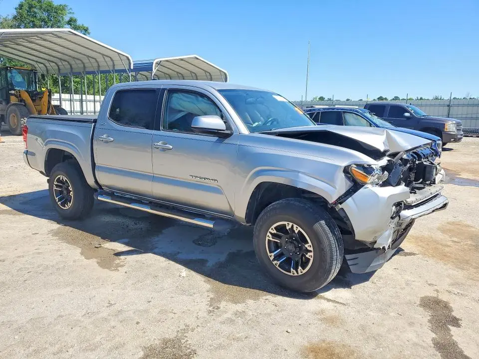 2016 TOYOTA TACOMA SR5 V6  