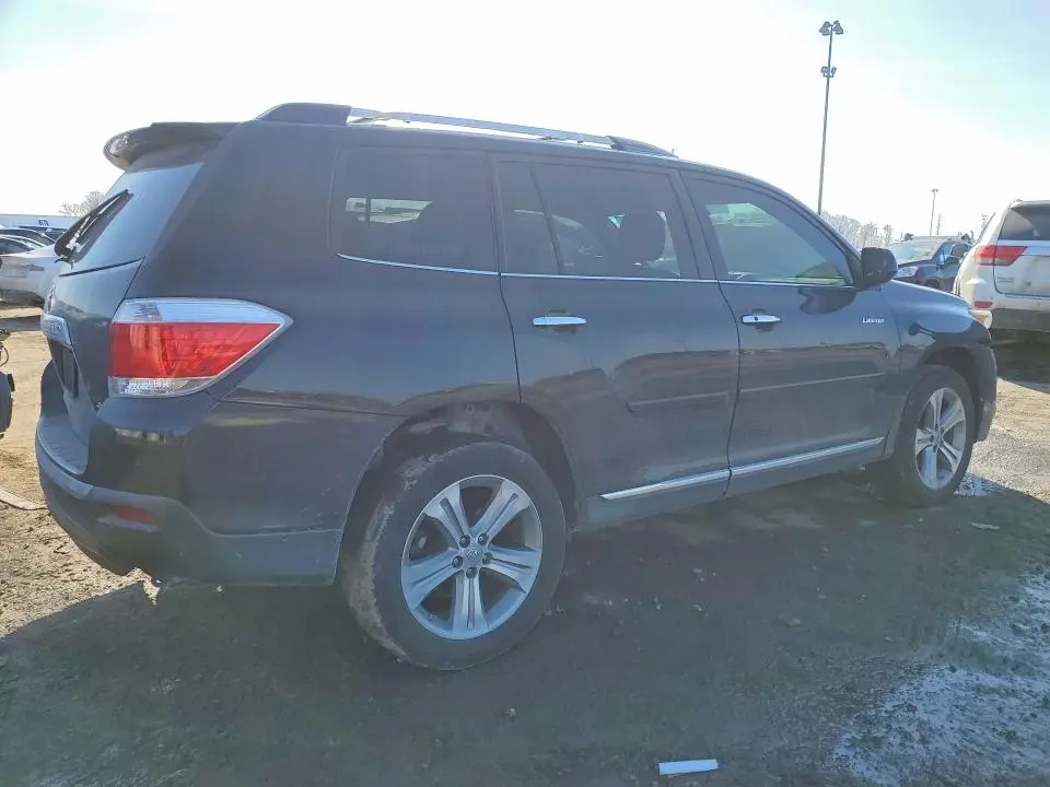 2011 TOYOTA HIGHLANDER LIMITED  